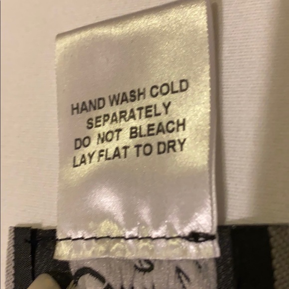 Slinky Cold shoulder asymmetric tunic - Picture 9 of 12